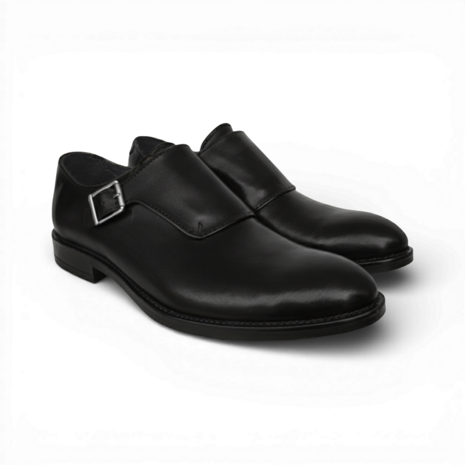 Liverpool - Monk in Black